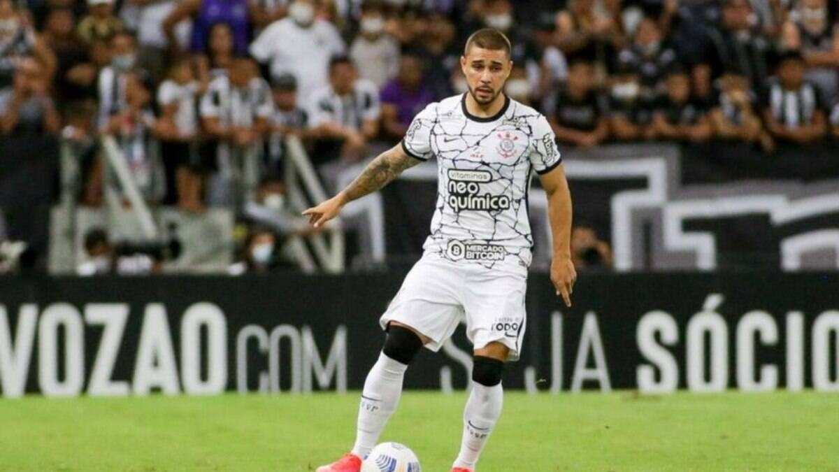 Na estreia de João Pedro na Arena, lateral foi o melhor driblador do Corinthians contra o São Bernardo