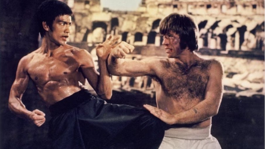 Chuck Norris e Bruce Lee em O Voo do Dragão