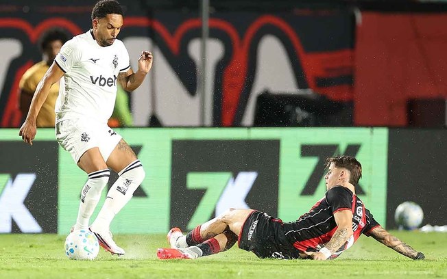 Botafogo reclamou muito da arbitragem diante do Vitória Botafogo reclamou muito da arbitragem diante do Vitória