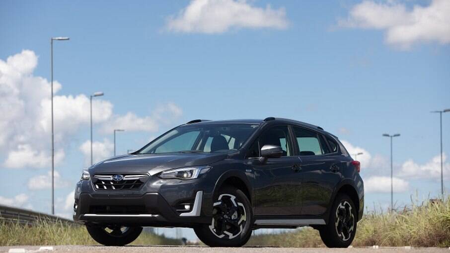 Subaru XV: crossover também passa a ter sistema híbrido leve com 19% a mais de eficiência