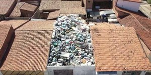Lixo até o teto: casa tinha mais de 40 toneladas de resíduos