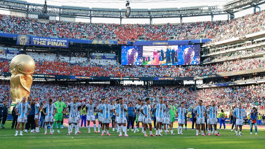 Argentinos lamentam o vice na final da Copa do Mundo de 2026
