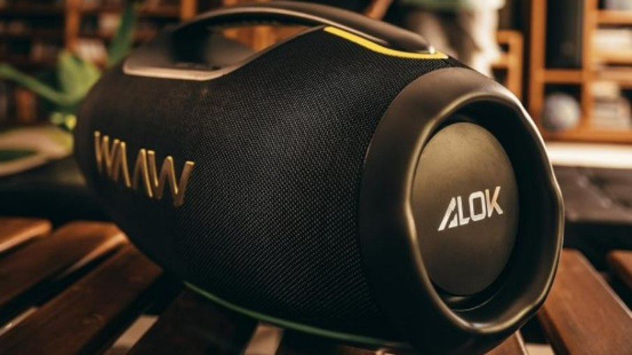Caixa de som WAAW by ALOK Hyperboom 1000 tem mais de 400 avaliações na Amazon