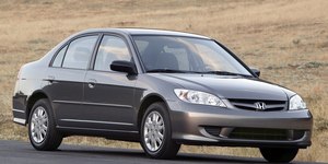 Honda Civic lidera buscas por carros dos anos 2000 no Brasil