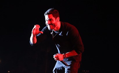 Israel e Rodolffo agitam Hopi Hari com show para milhares de fãs