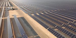 Placas solares podem provocar chuva no deserto