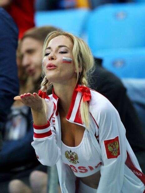 Torcedora nega ser atriz pornô russa