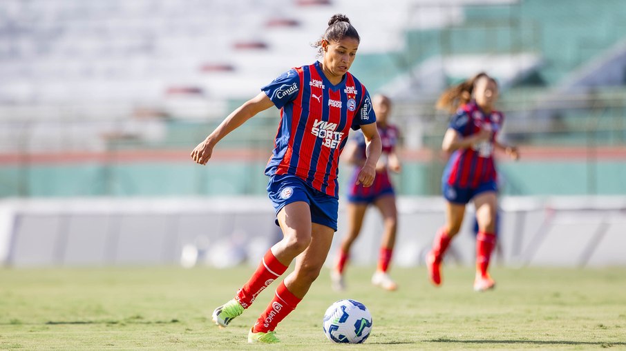 Bahia e Fluminense se enfrentam neste domingo Bahia e Fluminense se enfrentam neste domingo
