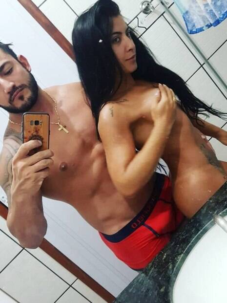 Priscila Pires, ex-BBB posa totalmente nua e compartilha foto no Instagram