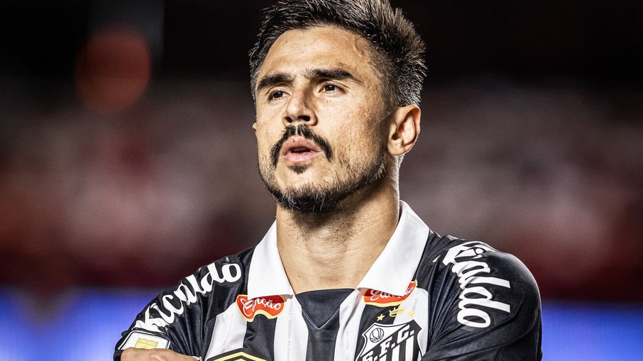 Willian Bigode deixou o Santos após uma temporada