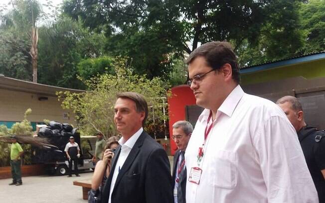 Deputado Jair Bolsonaro visitou o Centro de Pesquisas Avançadas em Grafeno, Nanomateriais e Nanotecnologia