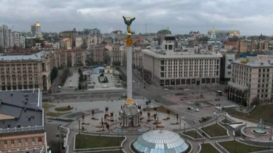 Capital da Ucrânia, Kiev amanhece sob intenso bombardeio aéreo russo