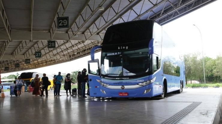 Viagem%20de%20%C3%B4nibus%3F%20Descubra%20se%20o%20ve%C3%ADculo%20segue%20as%20regras%20da%20ANTT