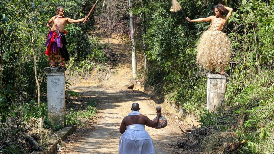 Os Tambores Mágicos de Ibeji e a Tábua de Esmeralda Os Tambores Mágicos de Ibeji e a Tábua de Esmeralda