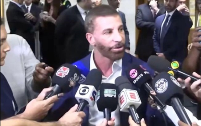 Pedrinho comemora venda da SAF do Vasco Pedrinho comemora venda da SAF do Vasco