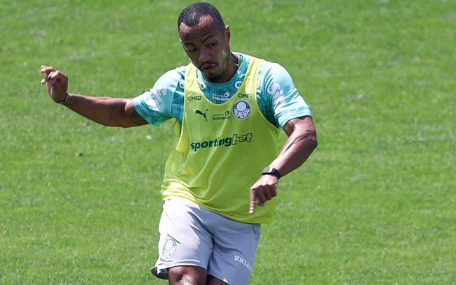 Marlon Freitas durante treinamento do Palmeiras nesta sexta-feira (25) Marlon Freitas durante treinamento do Palmeiras nesta sexta-feira (25)