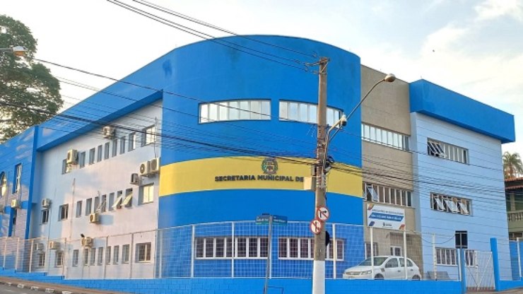 Prestadora de serviço tem contrato rescindido em Louveira