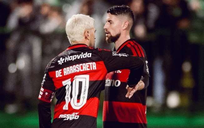 Jorginho e Arrascaeta pelo Flamengo