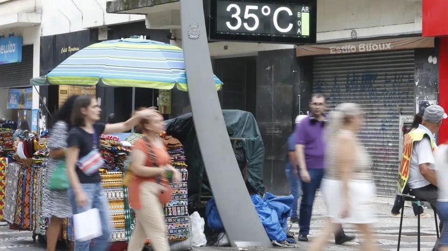 Temperaturas acima da média Temperaturas acima da média