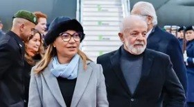Lula desembarca em Berlim e defende parceria com alemães