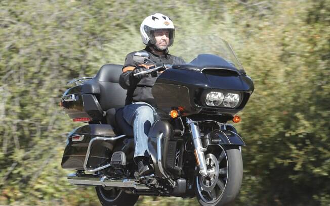 Harley-Davidson Road Glide Limited 2020: O modelo mais refinado das três, com equipamentos de última geração