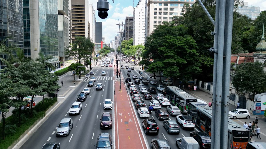 Avenida Paulista - São Paulo Avenida Paulista - São Paulo