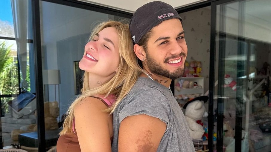 Virginia e Zé Felipe fazem nova tatuagem da família e divide opiniões da web