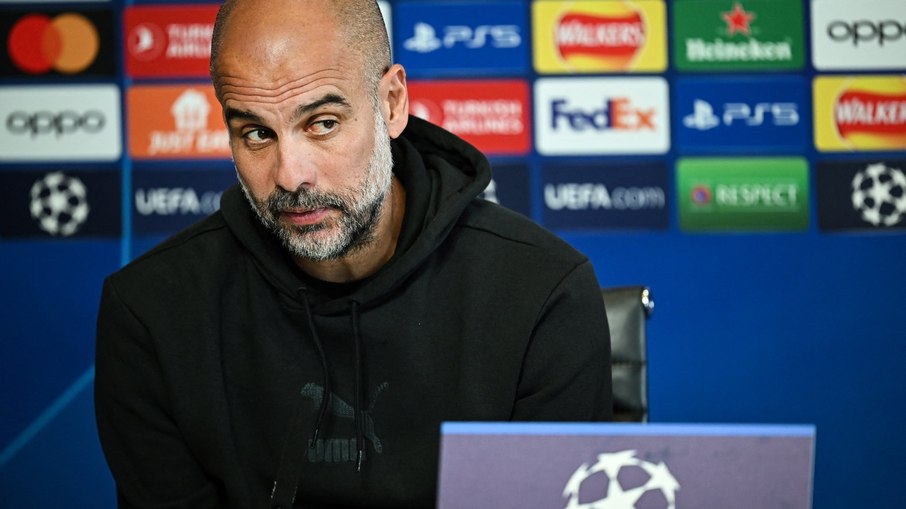 Guardiola descarta retorno ao Barcelona