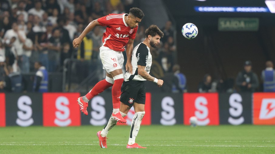 Com dois de Yuri, Corinthians empata com o Inter no Brasileirão Com dois de Yuri, Corinthians empata com o Inter no Brasileirão