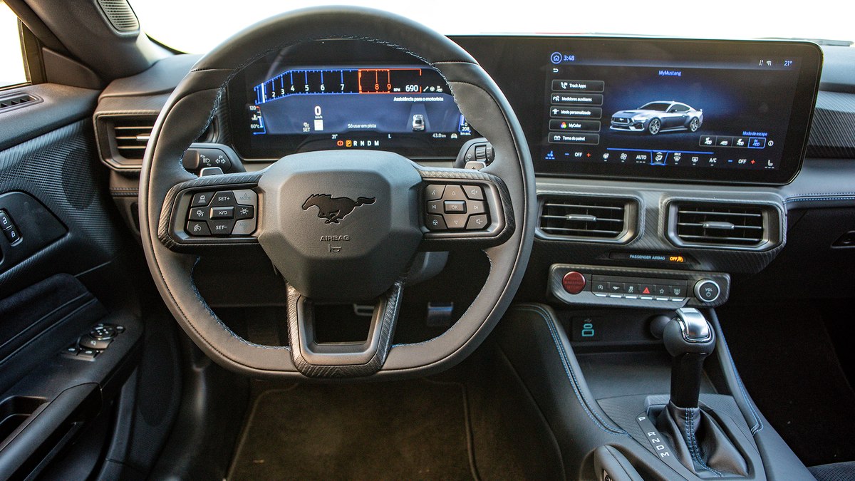 Painel instrumentos do Ford Mustang Dark Horse Painel instrumentos do Ford Mustang Dark Horse