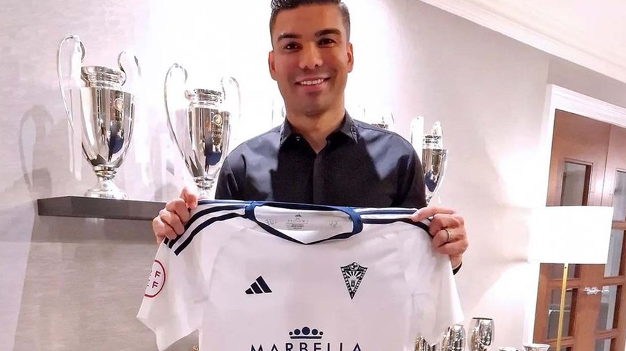 Casemiro se torna acionista de clube espanhol da terceira divisão