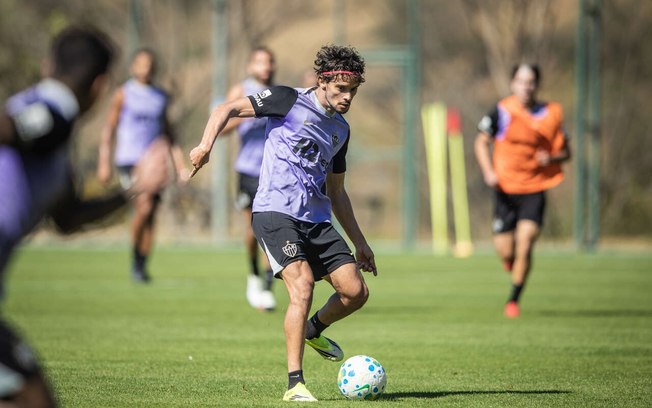 Gustavo Scarpa em ação pelo Galo Gustavo Scarpa em ação pelo Galo