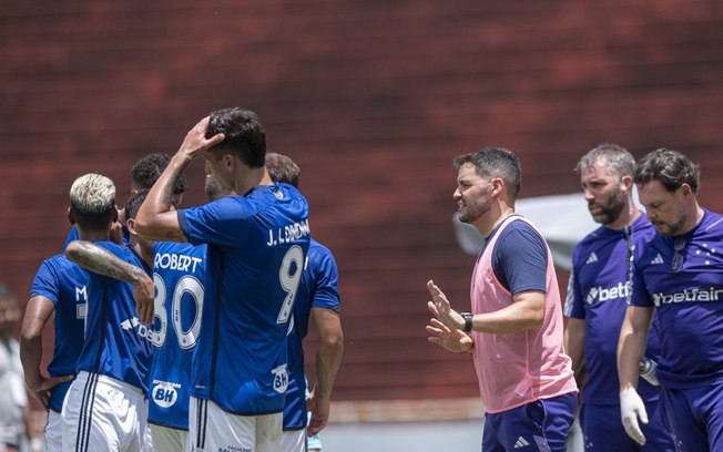 Lacarmón destaca resposta do Cruzeiro após eliminação na Copa do Brasil