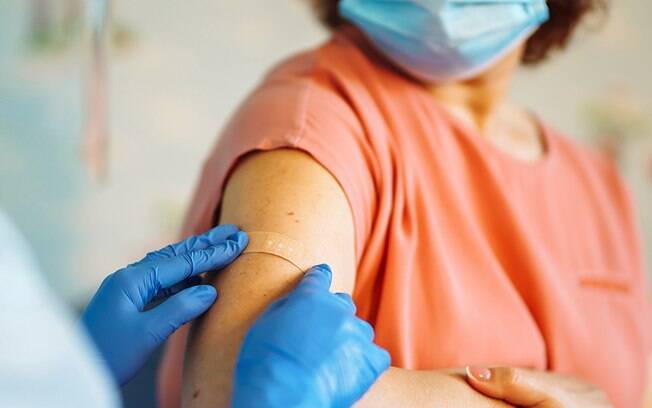 Covid-19: que países aprovaram terceira dose de vacina