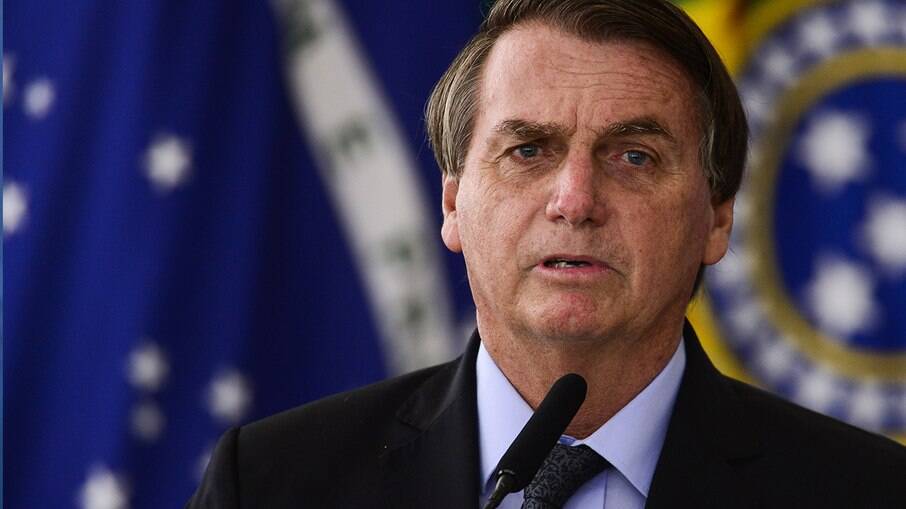 Bolsonaro poderá ter alta hospitalar nesta sexta-feira (16)