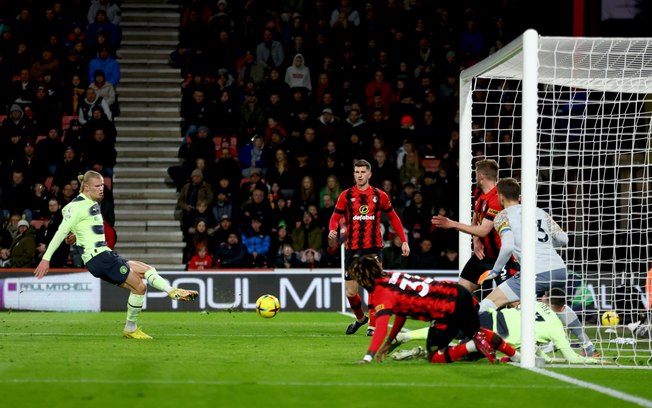 Manchester City vence, e Haaland faz um gol para a história