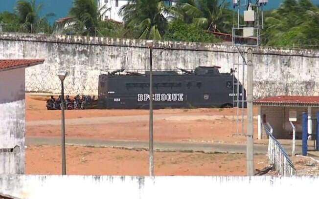 Batalhão de Choque entra em Penitenciária Estadual de Alcaçuz do RN onde 26 foram mortos em rebelião