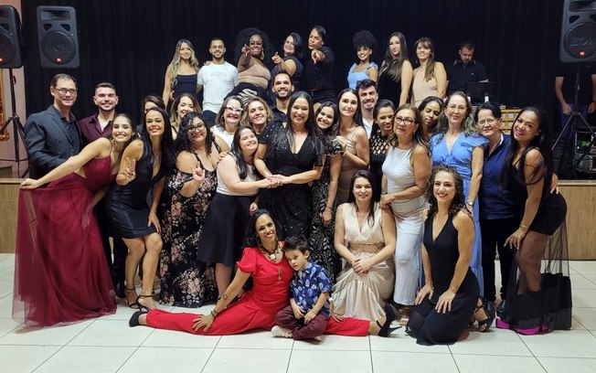 Academia Dancing realiza coquetel para celebrar aniversário de 30 anos reunindo 170 convidados Academia Dancing realiza coquetel para celebrar aniversário de 30 anos reunindo 170 convidados