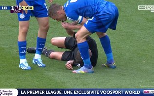 Árbitro leva cotovelada, e jogador apita para parar jogo