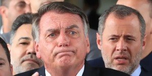 Jair Bolsonaro é indiciado pela Polícia Federal por coação