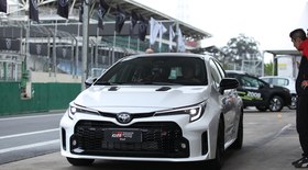 Toyota usa Corolla para tentar salvar motores a combustão