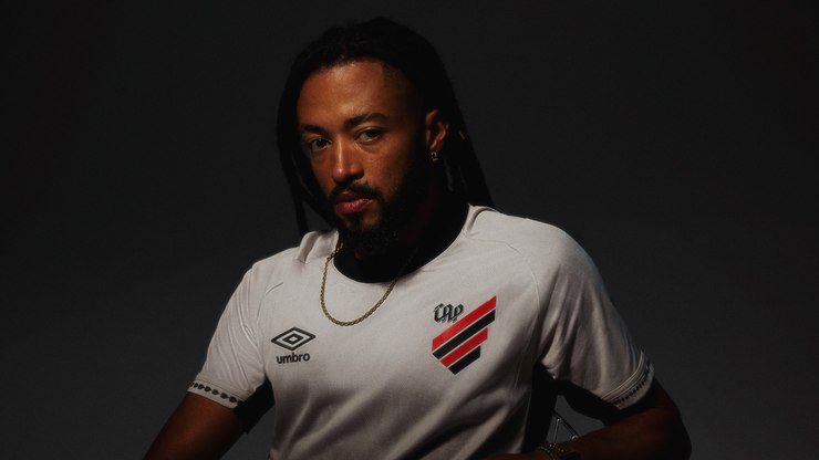 Athletico-PR e Umbro divulgam uniforme 2 para a temporada 2025