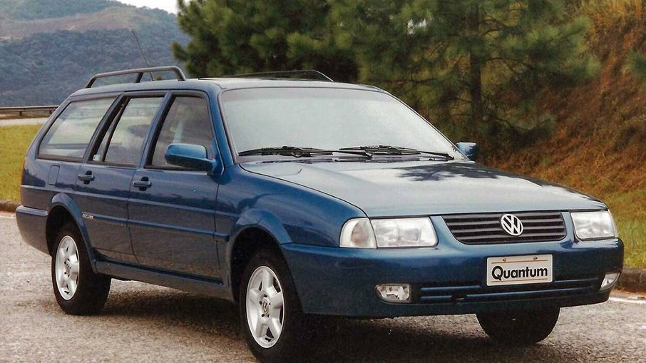 Em 1998 a Quantum sofria a sua última remodelação estética até chegar ao fim de sua produção, em 2001.