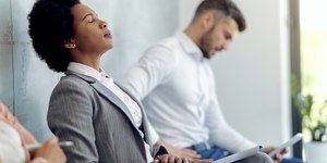 NR-1: novas regras sobre saúde mental no trabalho entram em vigor