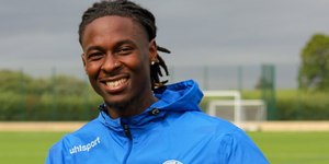 Jogador português morre aos 25 anos durante amistoso