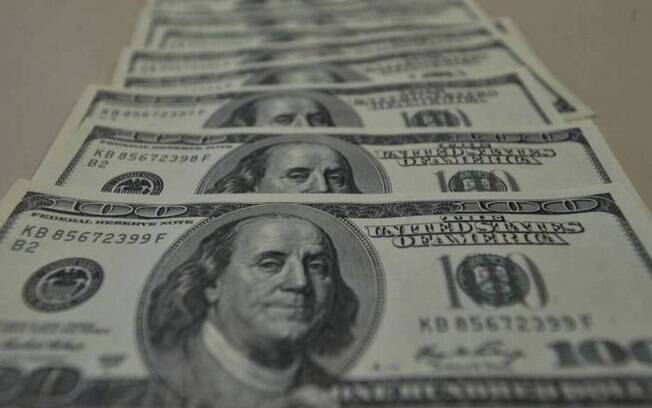 Dólar chegou a ultrapassar R$ 5,80 nesta sexta