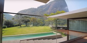 Ostentação: a psicologia e a economia explicam o consumo de luxo