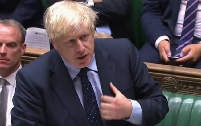Boris Johnson sofreu revés em votação no primeiro dia de volta do Parlamento