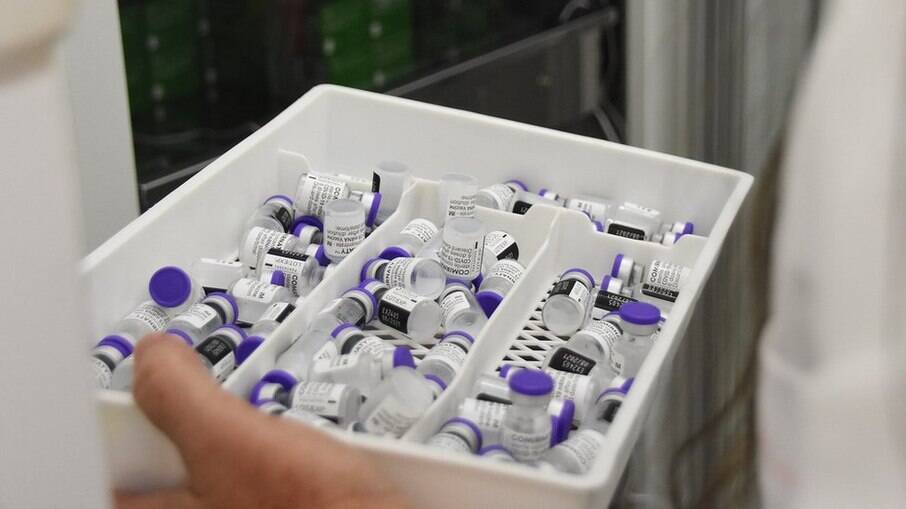 Covid-19: Pfizer entrega quase 2 milhões de doses ao Brasil nesta quinta
