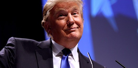 Tarifaço de Trump entra em vigor em mais de 70 países